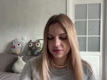 CarlotaWnorowski  live sex cam