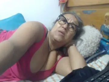 Meganny2023  live sex cam