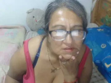 Meganny2023  live sex cam