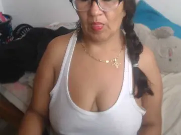 Meganny2023  live sex cam