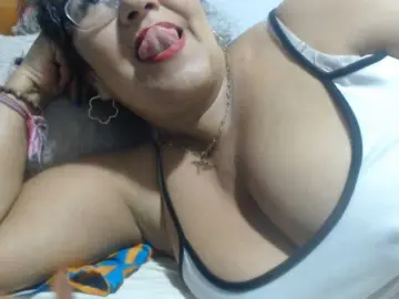 Meganny2023  live sex cam