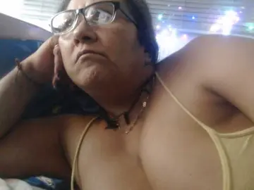 Meganny2023  live sex cam