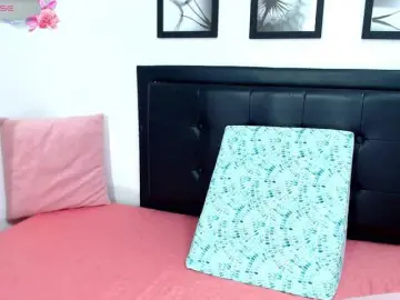 Kelly-joness  live sex cam