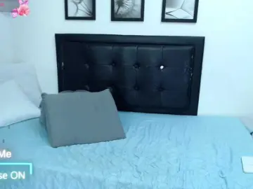 Kelly-joness  live sex cam
