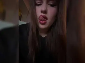 Layla-x  live sex cam