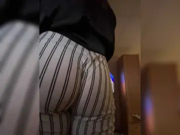 Layla-x  live sex cam