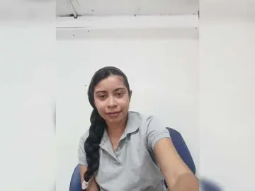 Lili-swam  live sex cam