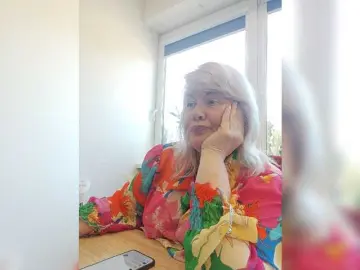 BESTija-1  live sex cam