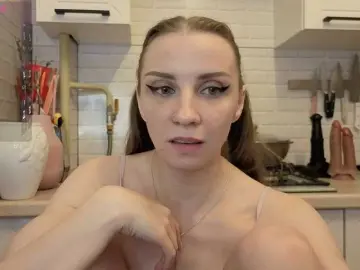 Fist-ashka  live sex cam