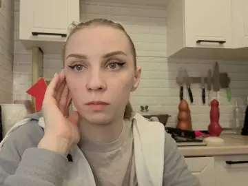Fist-ashka  live sex cam