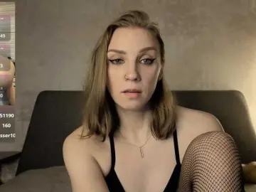 Fist-ashka  live sex cam