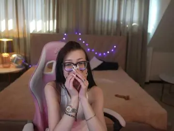 NikolDiamond  live sex cam