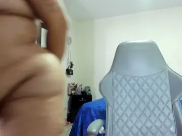 Anawatson  live sex cam