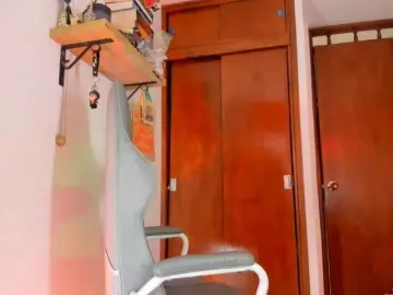 Anawatson  live sex cam