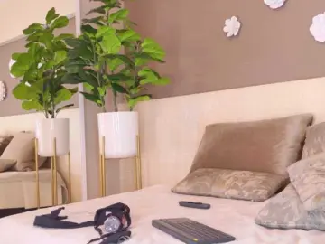 Irisreid  live sex cam