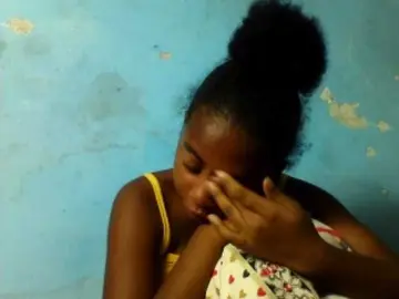 Mmelodie  live sex cam