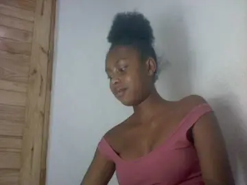 Mmelodie  live sex cam