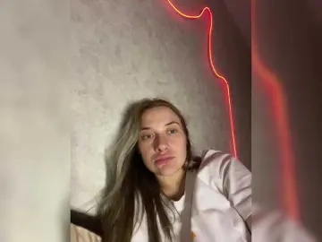 Zesskari  live sex cam