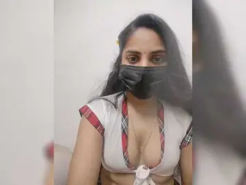 Bbydoll  live sex cam
