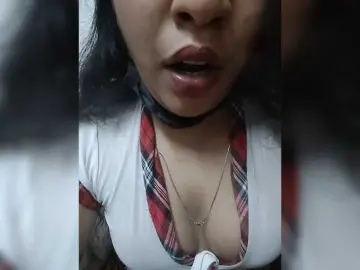 Bbydoll  live sex cam
