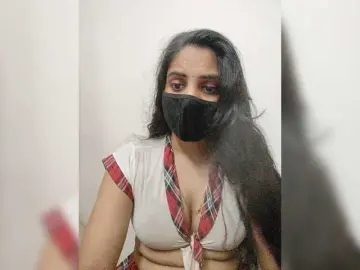 Bbydoll  live sex cam