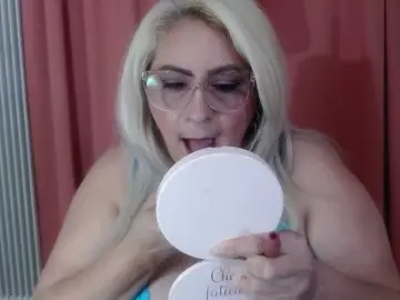 Elena-xx  live sex cam