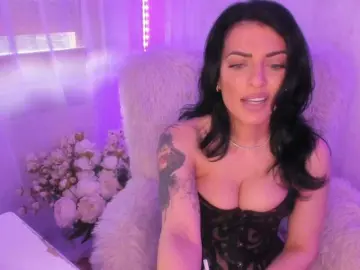 ElisaBaxter  live sex cam