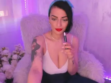 ElisaBaxter  live sex cam