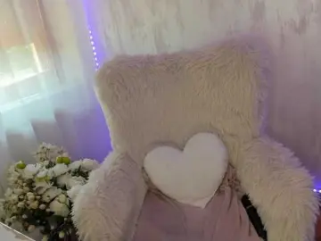 ElisaBaxter  live sex cam