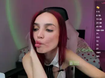 Lilith-Cain  live sex cam