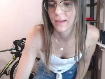 MegiKiss  live sex cam