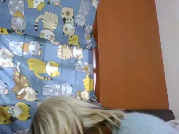 Prettyval  live sex cam