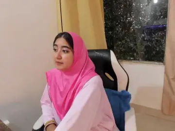 SamiraAwada  live sex cam