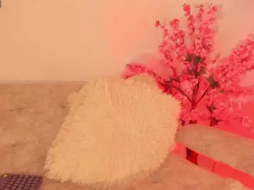 Skinnydoll1  live sex cam