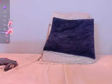 Violethorny05  live sex cam