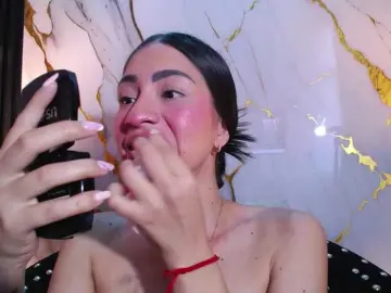 Alannah  live sex cam