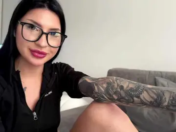 AuraXO  live sex cam