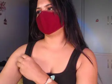 Itshotanu  live sex cam