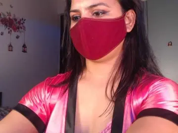 Itshotanu  live sex cam