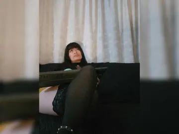 Linda-Tease  live sex cam