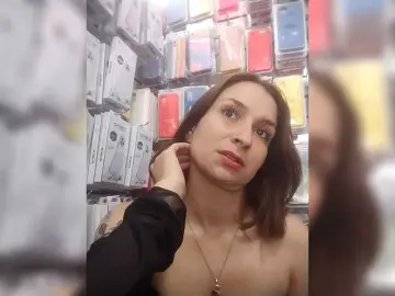 RousseHills  live sex cam