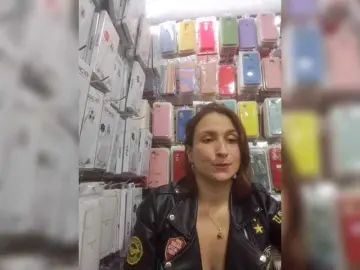 RousseHills  live sex cam