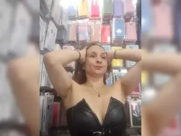 RousseHills  live sex cam