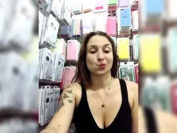 RousseHills  live sex cam