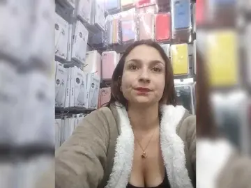 RousseHills  live sex cam