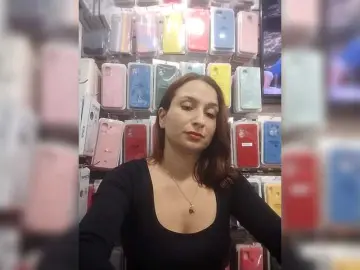 RousseHills  live sex cam