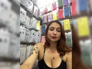 RousseHills  live sex cam