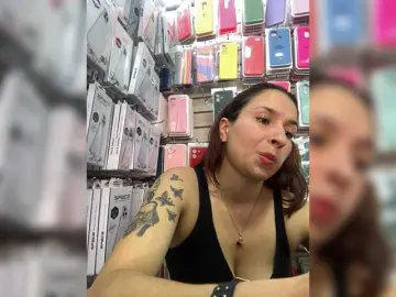 RousseHills  live sex cam