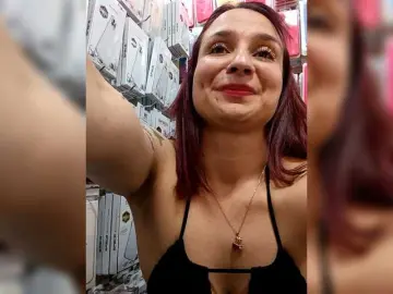 RousseHills  live sex cam