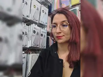 RousseHills  live sex cam